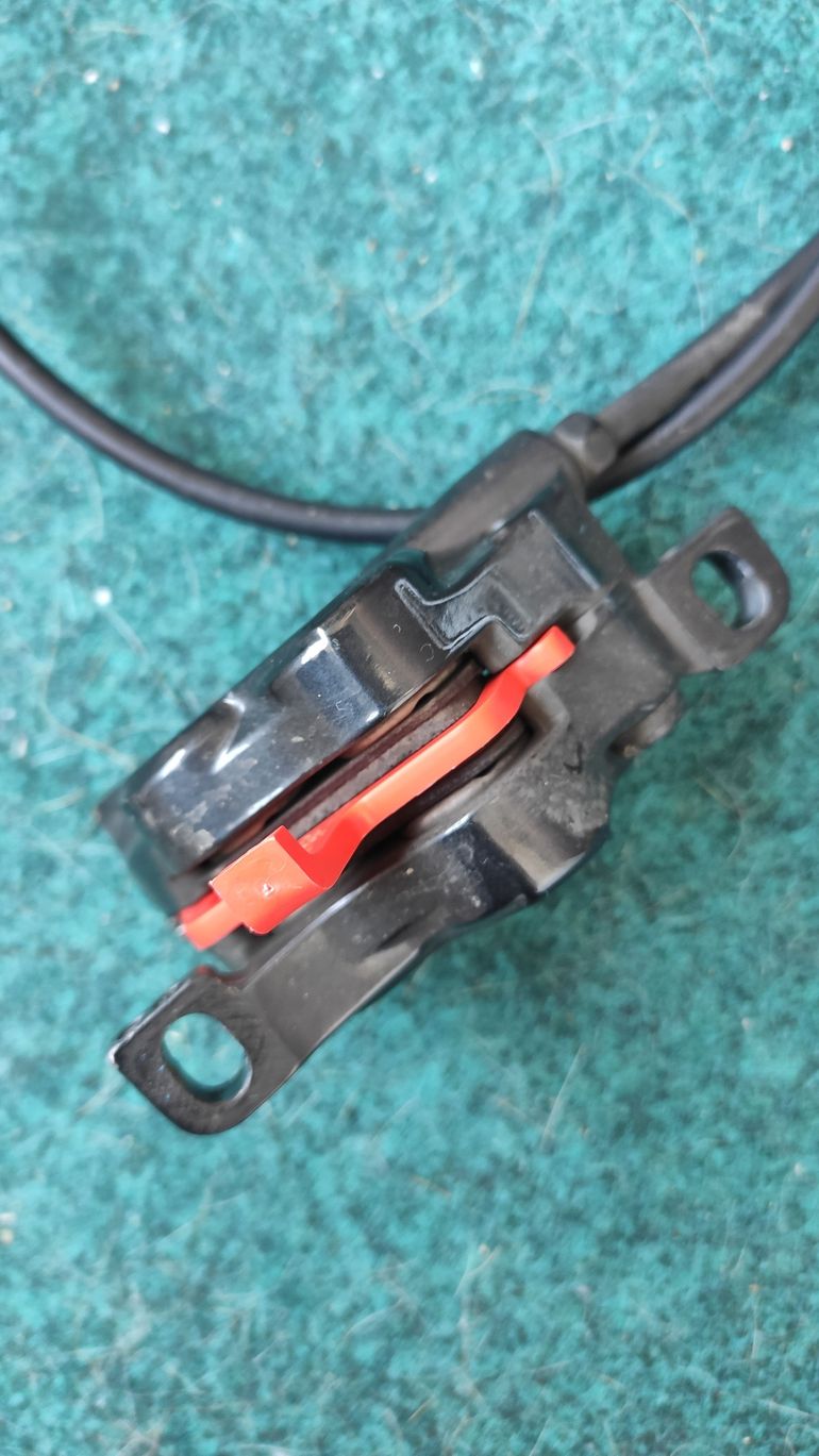 Used Shimano SLX M7100-M7120 and Deore M6100-M6120 Brakeset + 203mm Rotors bike — image 8 of 9