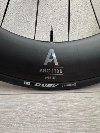 Używany Dt Swiss Arc 1100 85mm Wheelset 2026 bike — zdjęcie 7 z 8