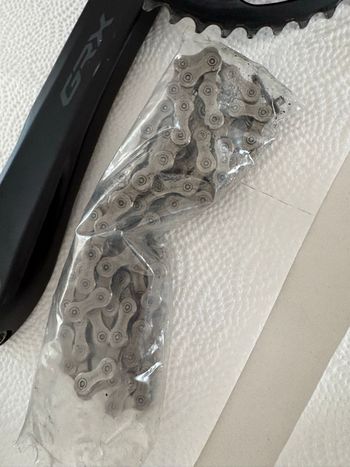 Used Shimano GRX RX810 2x11 2024 bike — image 7 of 11