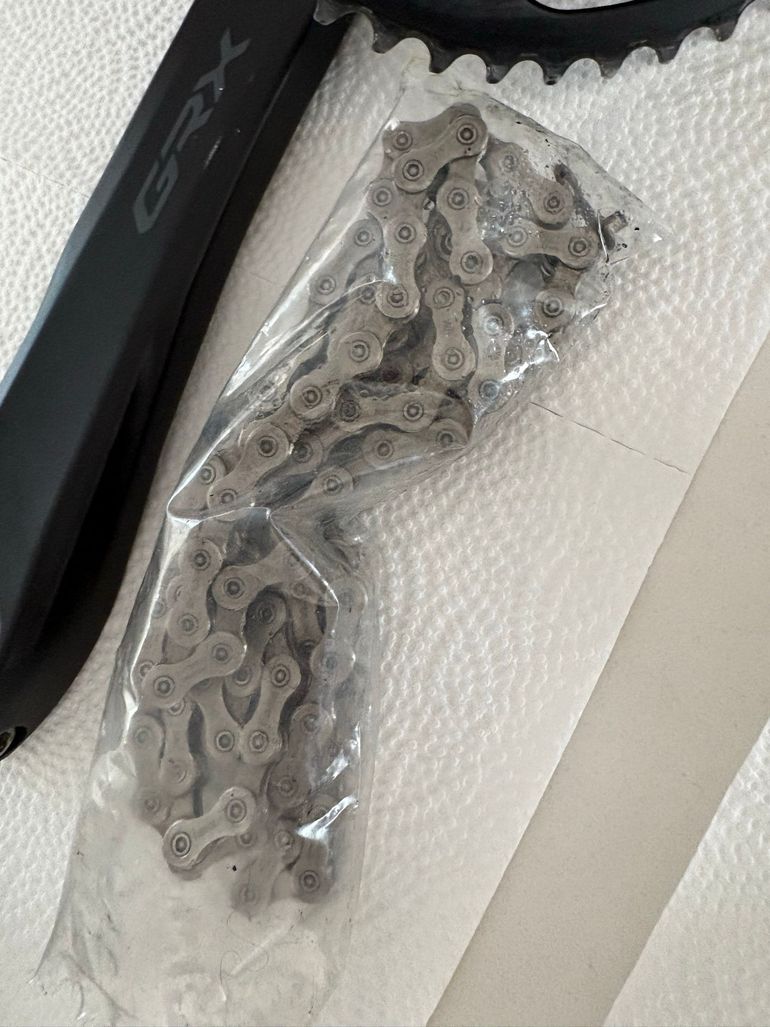 Used Shimano GRX RX810 2x11 2024 bike — image 7 of 11