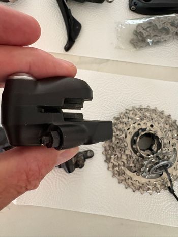 Used Shimano GRX RX810 2x11 2024 bike — image 10 of 11