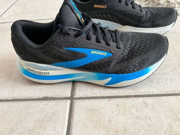 Used Brooks andrenaline gts 25 2025 Running Shoes