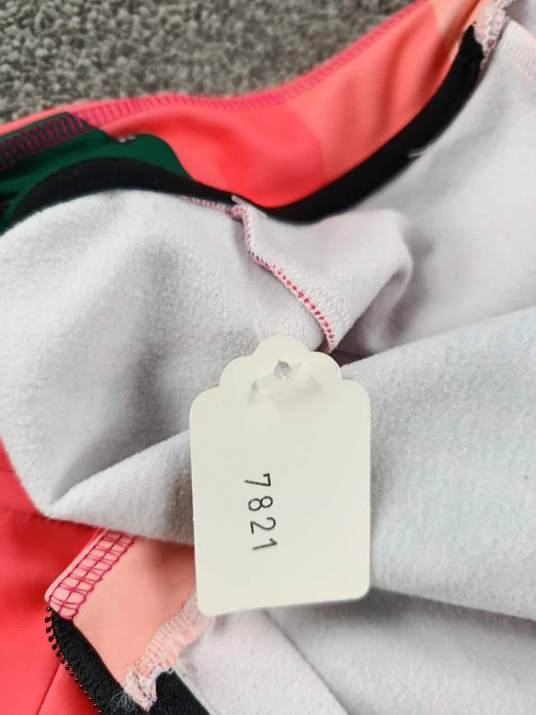 Używany Bioracer veste velo femme taille s -34 7821 cyclisme route respirant mi-saison, marque:, état: Très bon état, taille: S / 36 / 8, 20, 00 € bike — zdjęcie 5 z 5