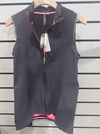Used Specialized Deflect Vest WMN 2018 bike — image 2 of 4