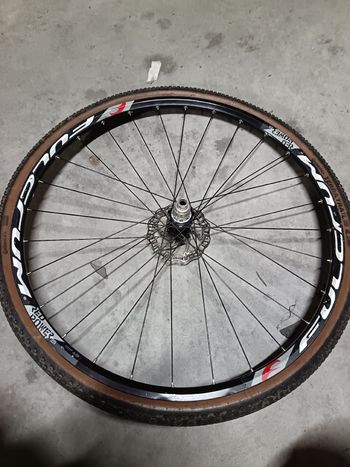 Używany Fulcrum Cerchi bike — zdjęcie 2 z 4