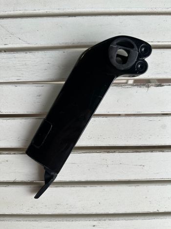 Used Trek Madone SL/SLR Integrated Carbon Seatpost 2019 bike — image 3 of 5