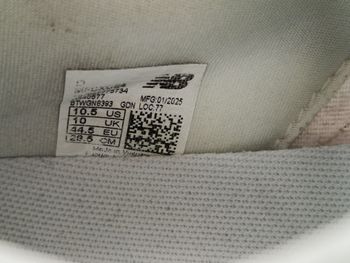 Used New Balance Fuelcell Rebel v4 bike — image 7 of 9
