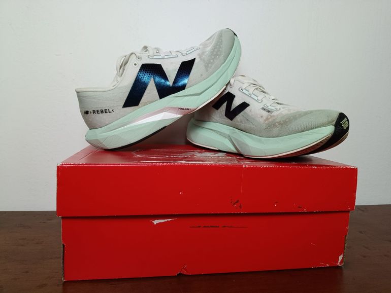 Used New Balance Fuelcell Rebel v4 bike — image 8 of 9