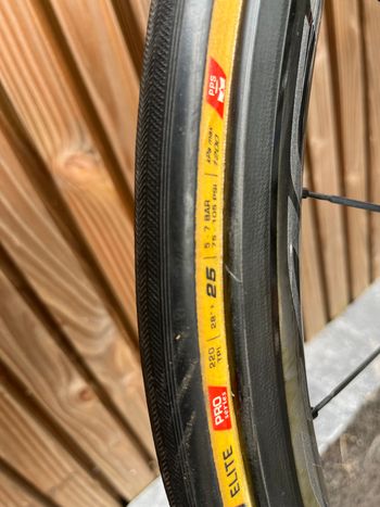Używany Shimano Dura ace WH R 9100 C30 bike — zdjęcie 7 z 8