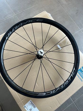 Używany Shimano Dura ace WH R 9100 C30 bike — zdjęcie 4 z 8