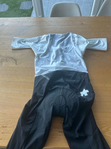 Brugt Assos Body Triathlon 2026 bike — billede 3 af 6
