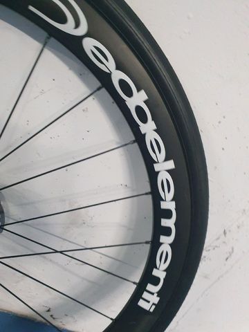 Deda Elementi Carbon Wheels SL 45 Disc bike usato — immagine 7 di 8