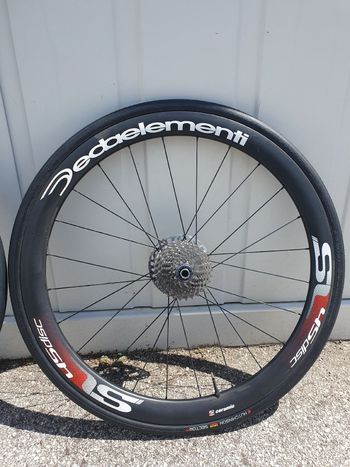 Używany Deda Elementi Carbon Wheels SL 45 Disc bike — zdjęcie 2 z 4
