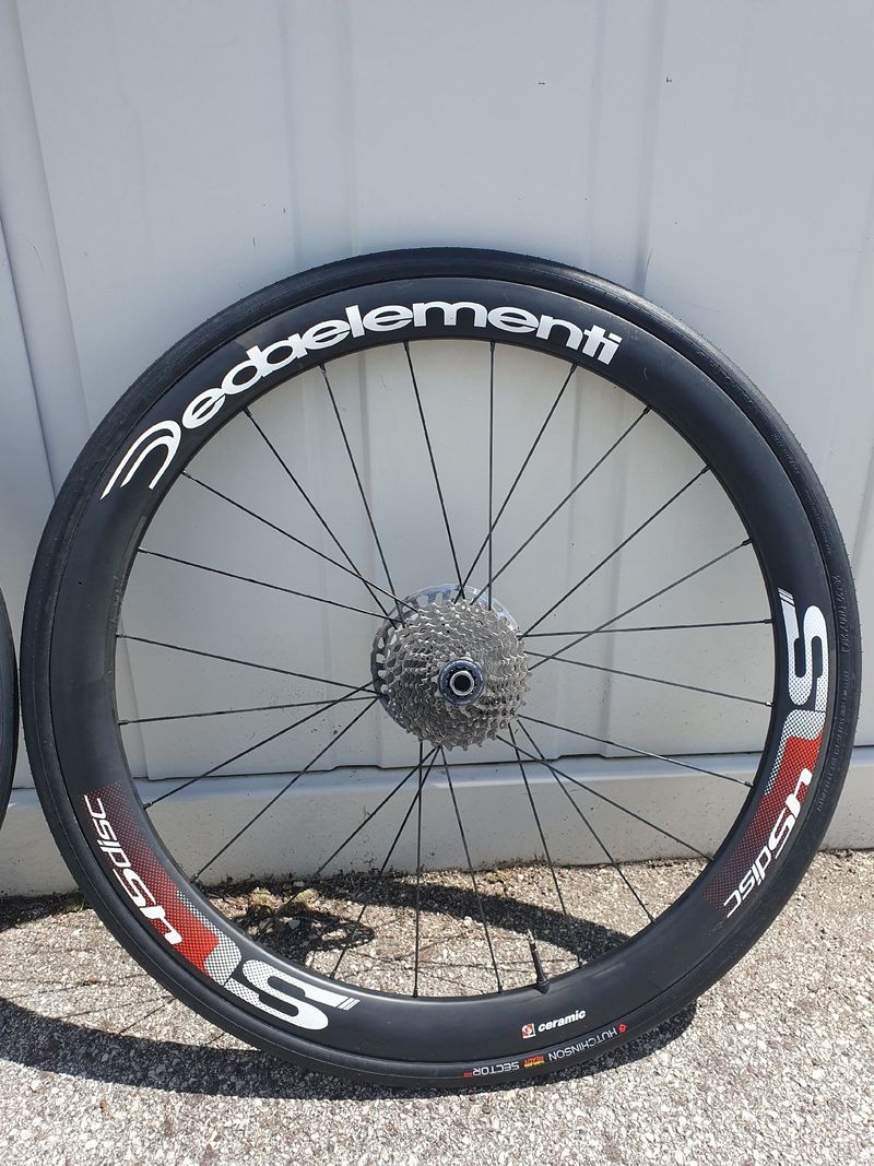 Deda Elementi Carbon Wheels SL 45 Disc bike usato — immagine 2 di 8