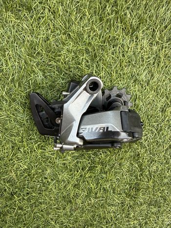 Używany Sram Rival XPLR Etap Axs 12V 2026 bike