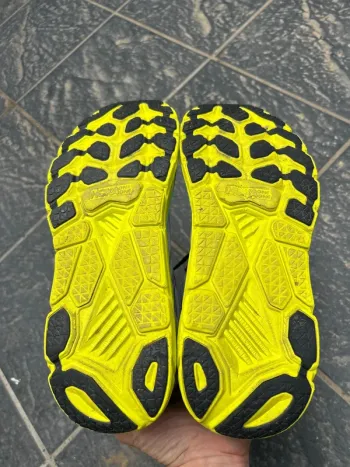 Used Hoka Clifton 6 bike — image 4 of 6