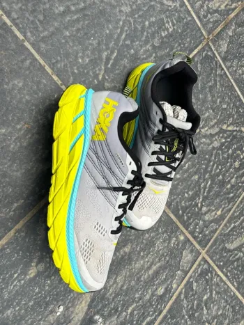 Used Hoka Clifton 6 bike — image 2 of 6