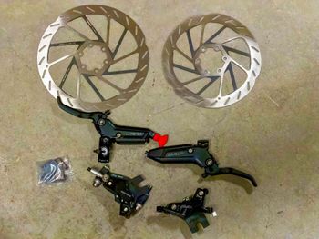 Used Sram XO Groupset 2025 bike — image 2 of 5