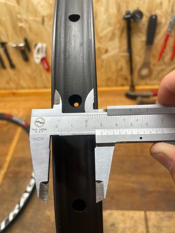 Used Bontrager Kovee XXX Carbonfelge 29 Zoll bike — image 4 of 6