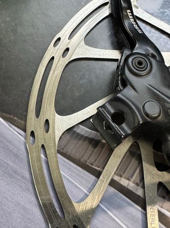 Used Sram Code R 2024 bike — image 7 of 8