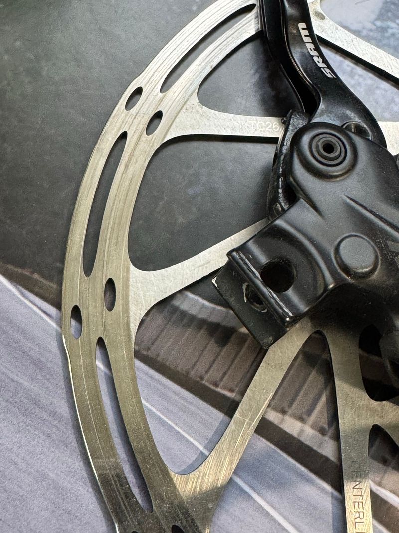 Used Sram Code R 2024 bike — image 7 of 8