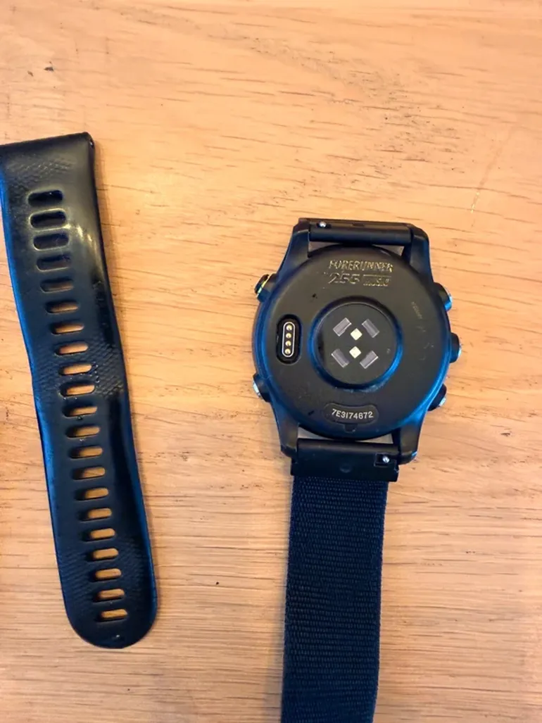 Used Garmin Forerunner 255 Music bike — image 2 of 5