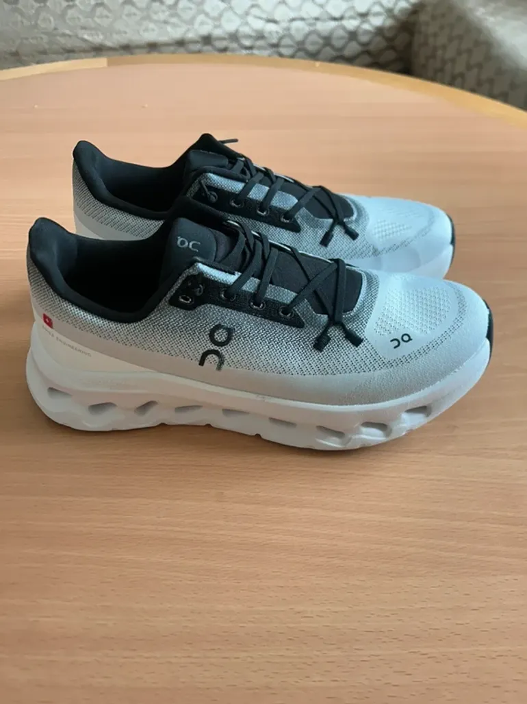 Używany On Running Cloud bike — zdjęcie 1 z 9