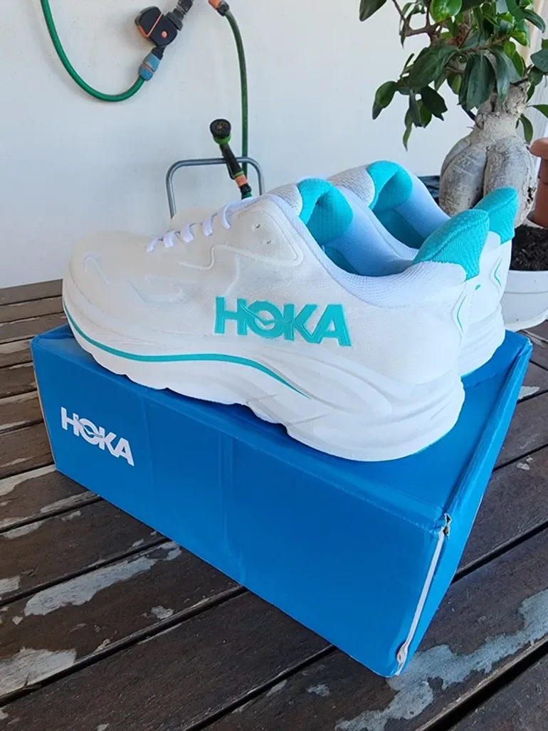 Used Hoka Clifton 10 bike — image 3 of 7