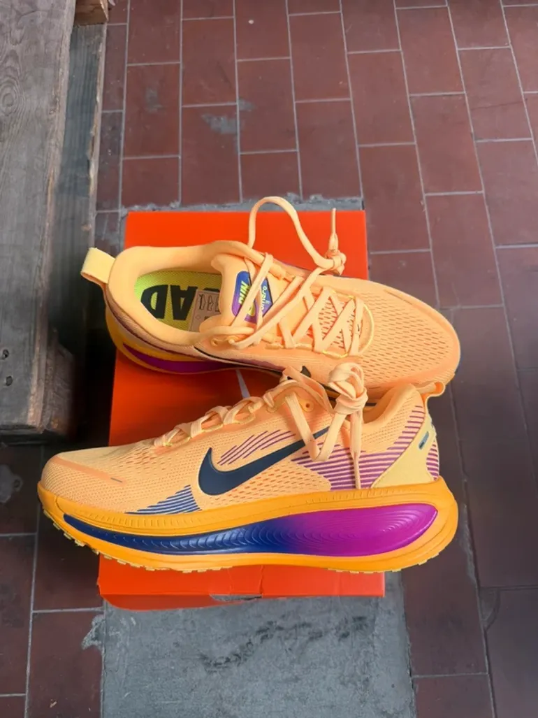 Used Nike Vomero 18 bike — image 3 of 8