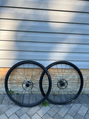 Used Dt Swiss R 470 Rim 2021 bike — image 2 of 4