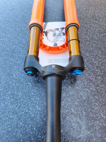 Used Fox 34 Factory SC 110mm 29" bike — image 7 of 11