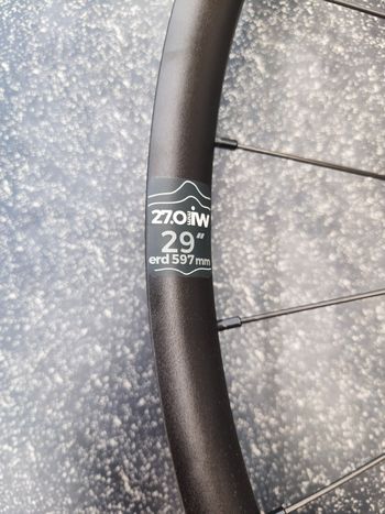 Używany Industry Nine Classic Trail-S 29" Gold bike — zdjęcie 4 z 6