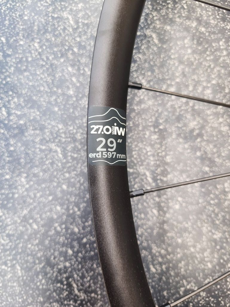 Używany Industry Nine Classic Trail-S 29" Gold bike — zdjęcie 4 z 6