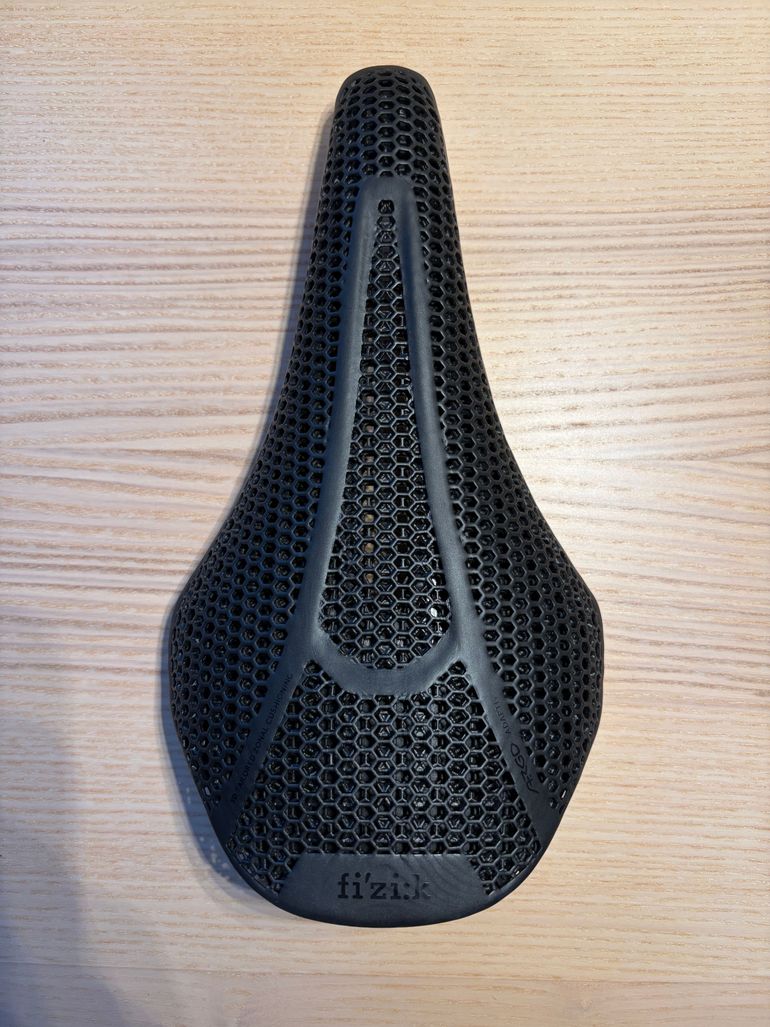 Used Fizik VENTO ARGO 00 Adaptive 3D Printed Racing Saddle Full Carbon 2026 bike — image 1 of 3