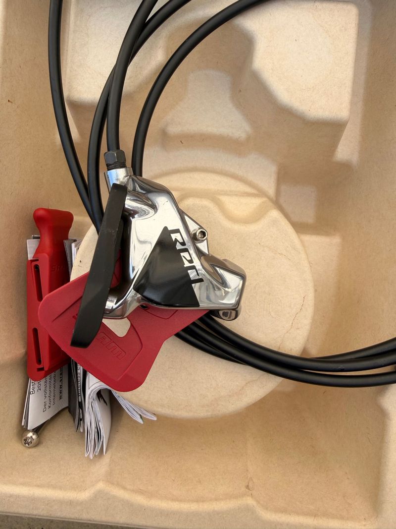 Used Sram Red Levers D1 2023 bike — image 9 of 9
