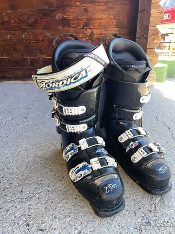 Nordica dobermann 2010 Skiing & Skitouring d'occasion