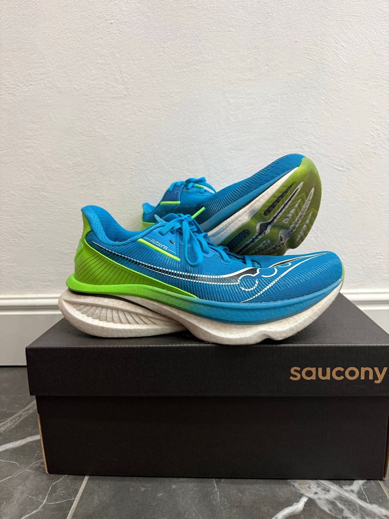 Used Saucony Endorphin Azura 2026 bike — image 1 of 5
