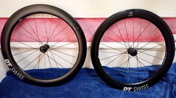 Käytetty Dt Swiss RUEDAS CARBONO ARC DICUT 62MM NUEVAS bike — kuva 2 / 5