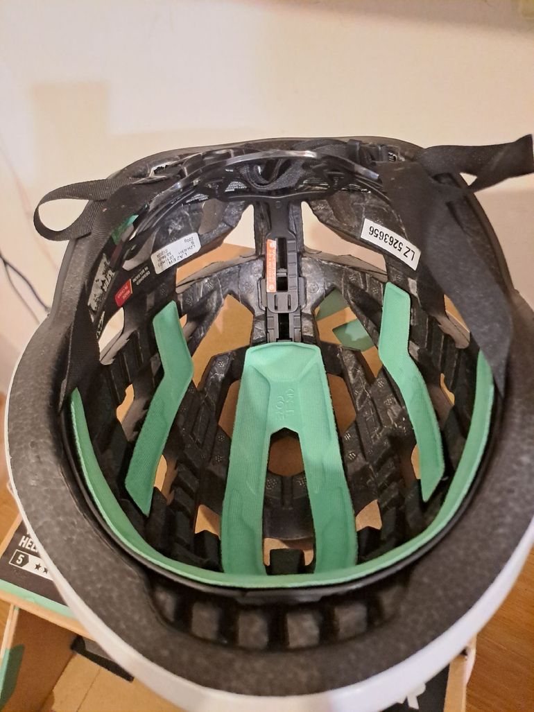 Używany Lazer Z1 Kineticore bike — zdjęcie 4 z 5