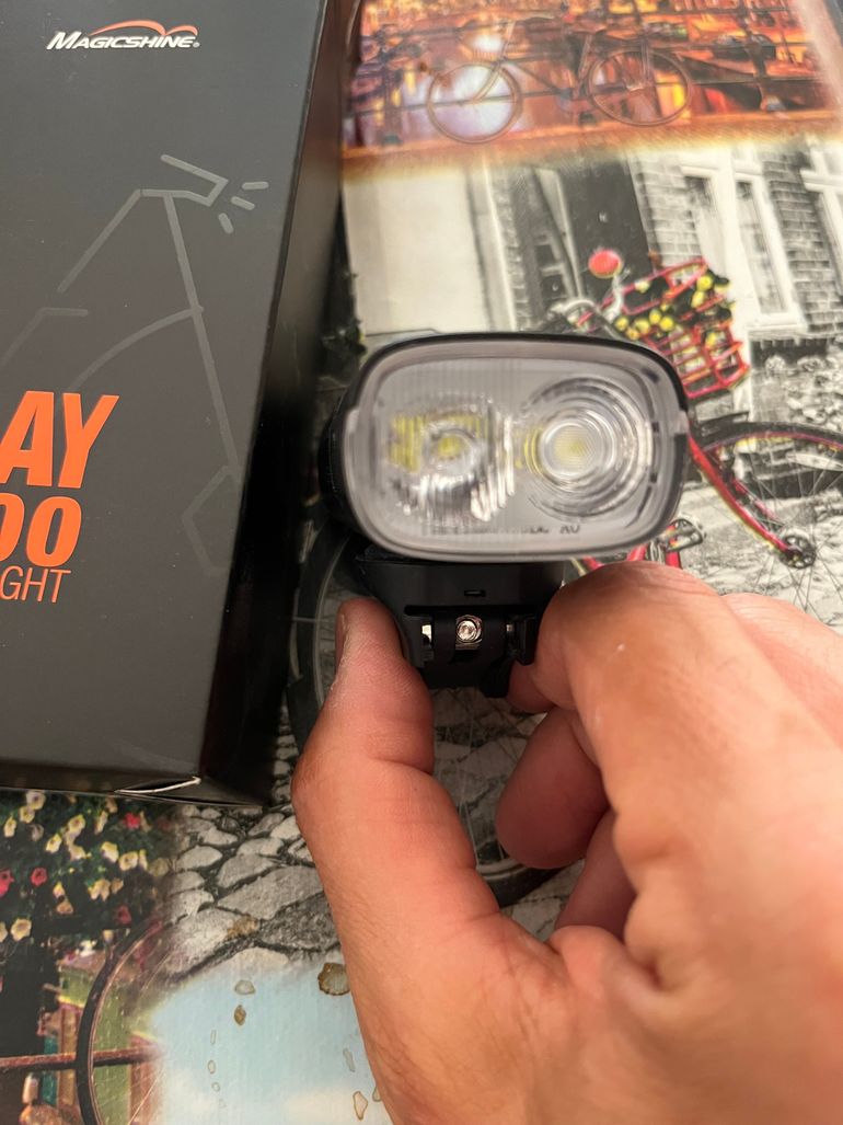 Tweedehands Magicshine Ray 1100 Front Light bike — afbeelding 2 van 3