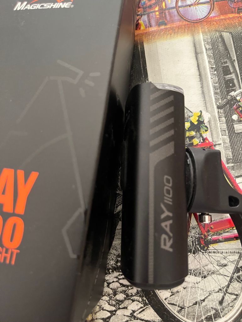 Tweedehands Magicshine Ray 1100 Front Light bike — afbeelding 3 van 3