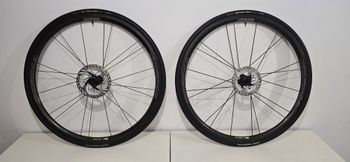 Used Corima WS Black DX 32mm Disc 2022 bike — image 2 of 6