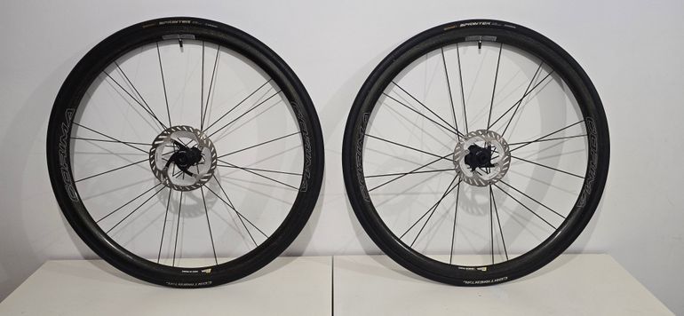 Used Corima WS Black DX 32mm Disc 2022 bike — image 2 of 6
