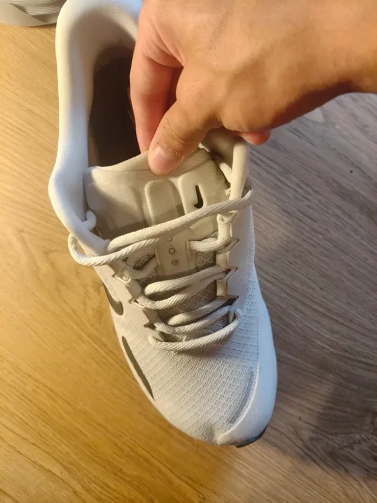 Käytetty Nike running shoes bike — kuva 3 / 9