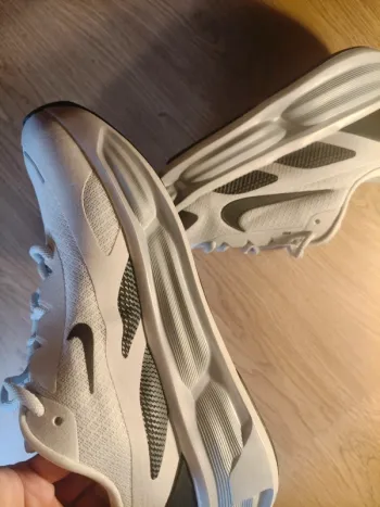 Käytetty Nike running shoes bike — kuva 2 / 9