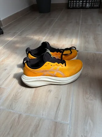 Käytetty Asics Nimbus 27 bike — kuva 2 / 9