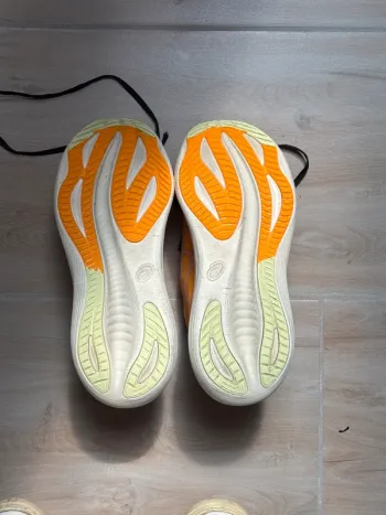 Käytetty Asics Nimbus 27 bike — kuva 9 / 9