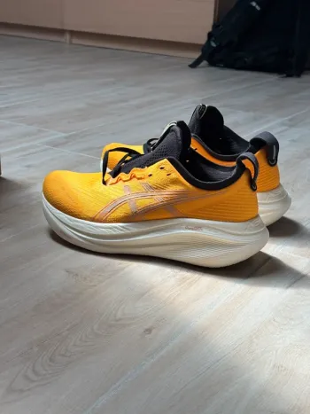 Käytetty Asics Nimbus 27 bike — kuva 7 / 9