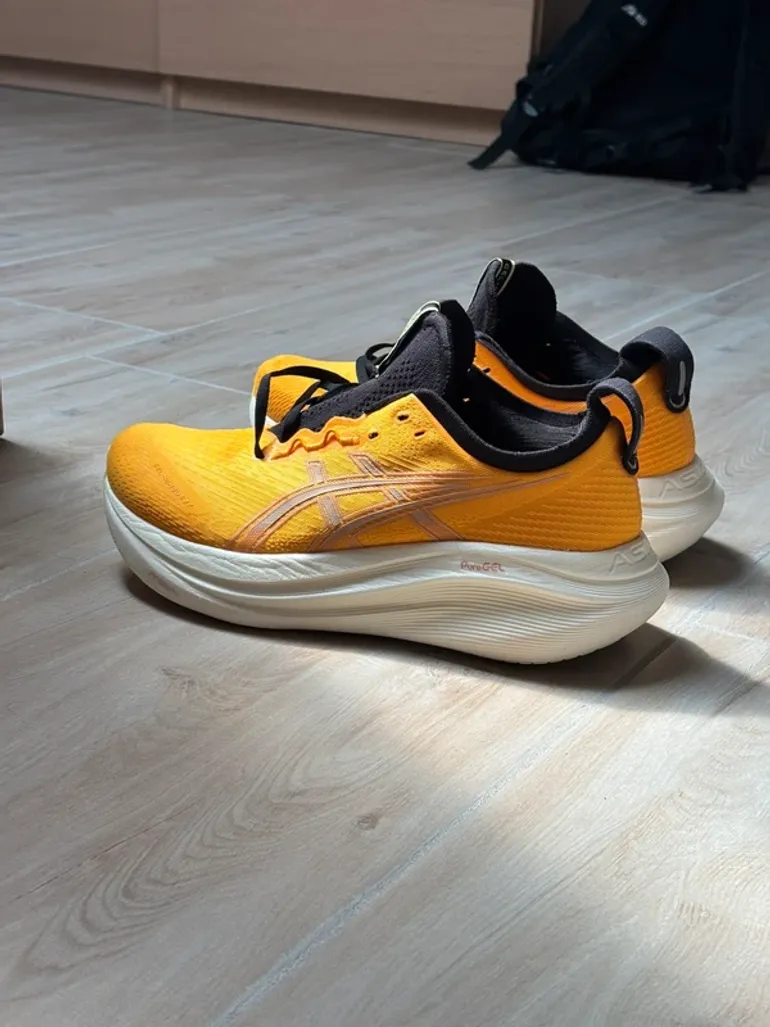 Käytetty Asics Nimbus 27 bike — kuva 7 / 9