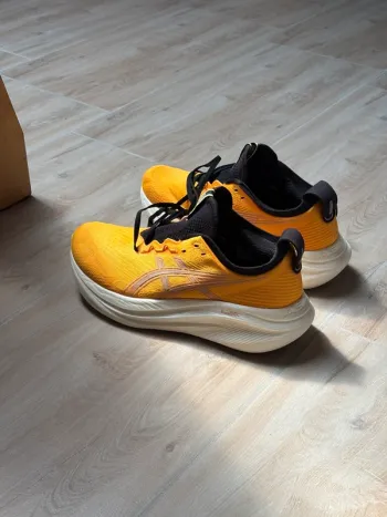 Käytetty Asics Nimbus 27 bike — kuva 6 / 9